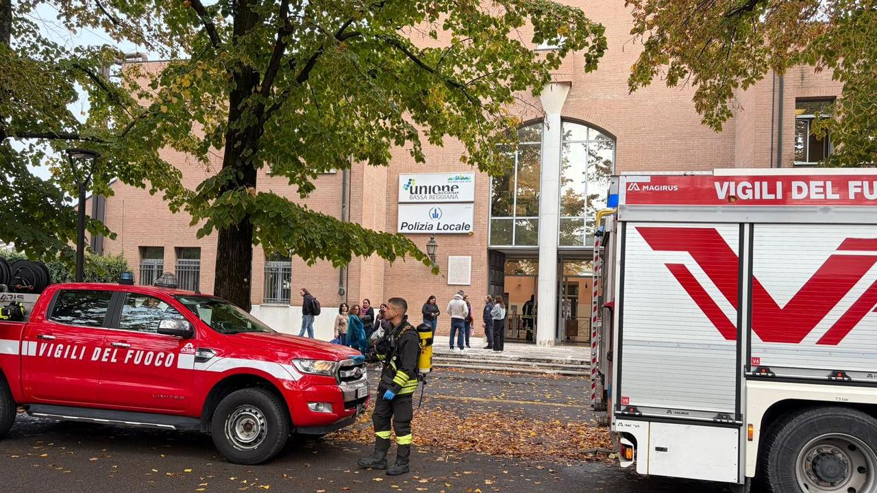 Guastalla, scatta l'allarme antincendio nell'ex tribunale: edificio evacuato
