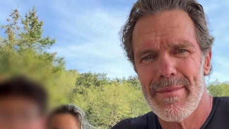 Un frame del video registrato da Mario Cipollini insieme al bimbo e alla madre