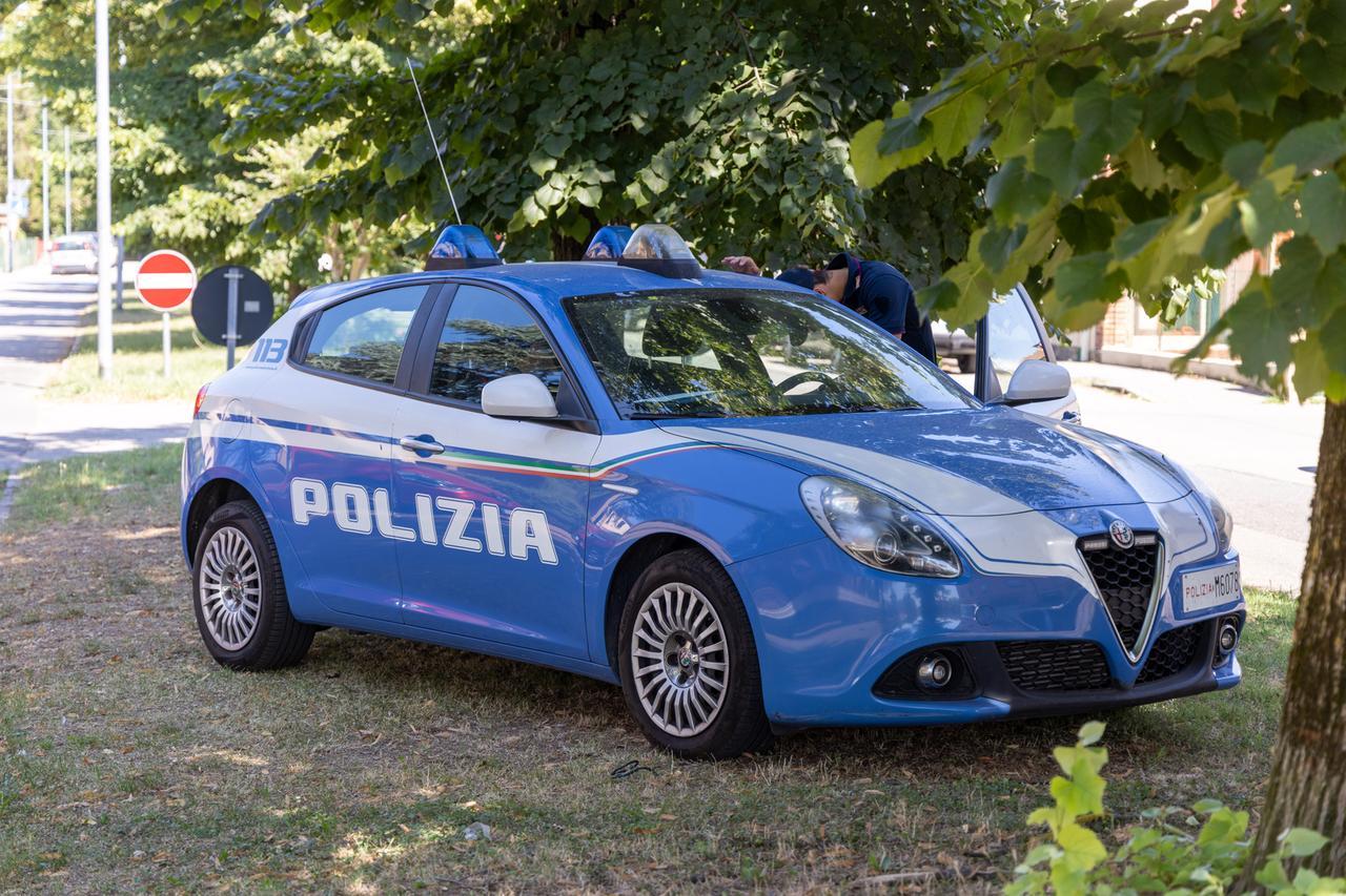 Droga da record a Ferrara, canale chiuso