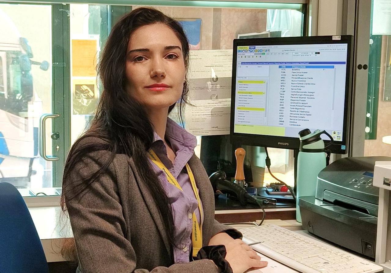 Migliaro, la 29enne Vincenza De Curtis nuova direttrice di Poste: è la più giovane del Ferrarese