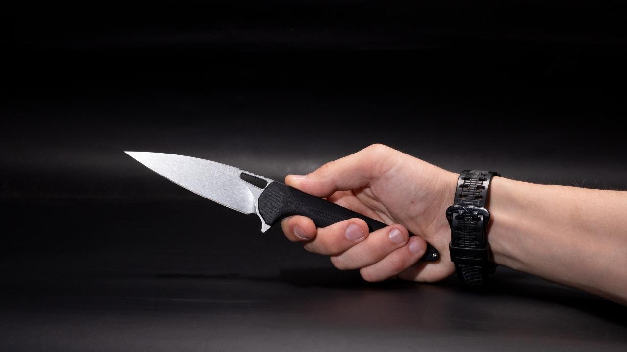 
	I giovani sono stati minacciato con un coltello

