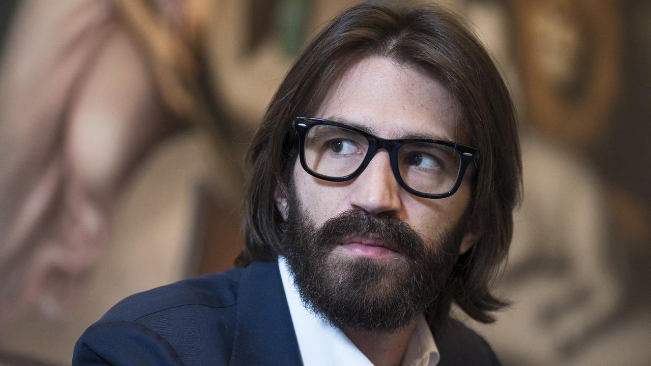 Leonardo Maria Del Vecchio da Fedez: «Ho fatto l’amore con 2000 donne, la droga per riempire il buio, in Italia essere ricchi è una colpa»