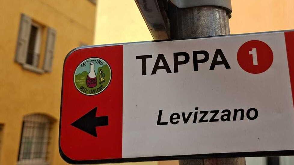 Spariscono i cartelli segnavia lungo il Cammino dell’Unione