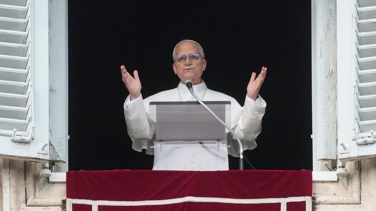 Papa Leone XIV: «Ho un nodulo al polmone, devo operarmi»- L’annuncio all’Angelus