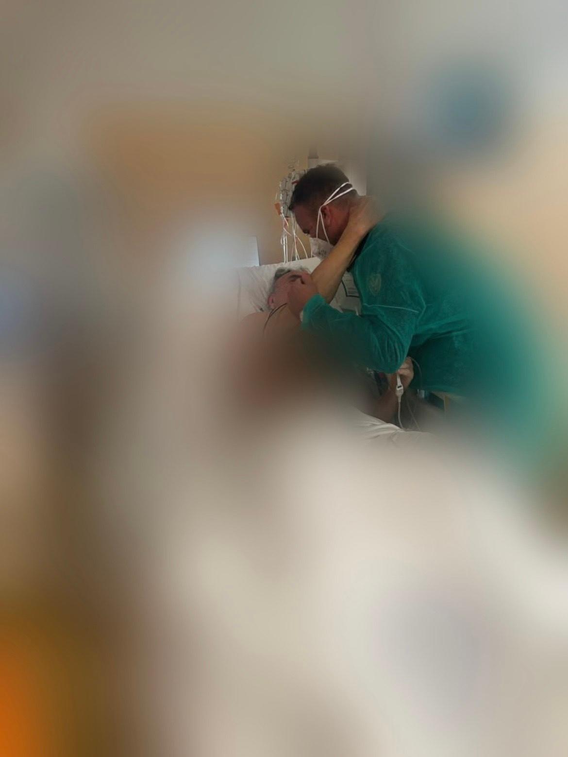 Scandicci, poliziotto fuori servizio salva un 77enne colto da malore