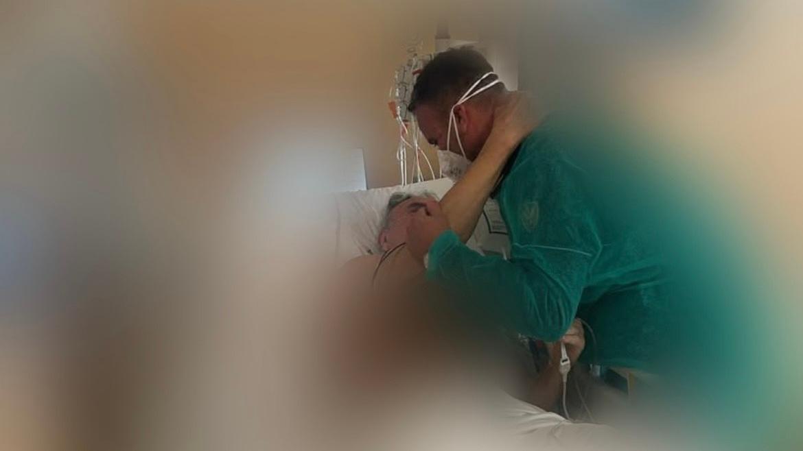 Scandicci, poliziotto fuori servizio salva un 77enne colto da malore
