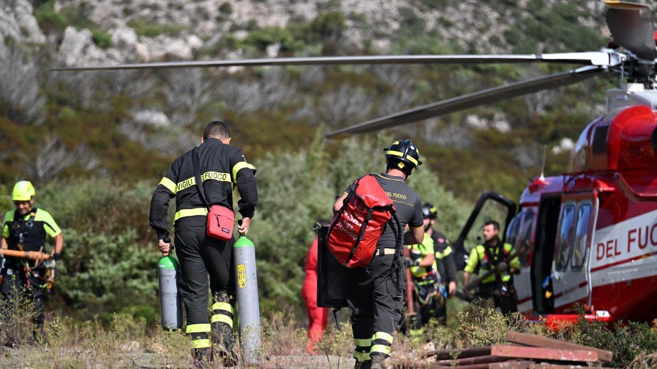 «Ho scavato a mani nude per cercare di liberare Luca»: il racconto della fidanzata dello speleologo