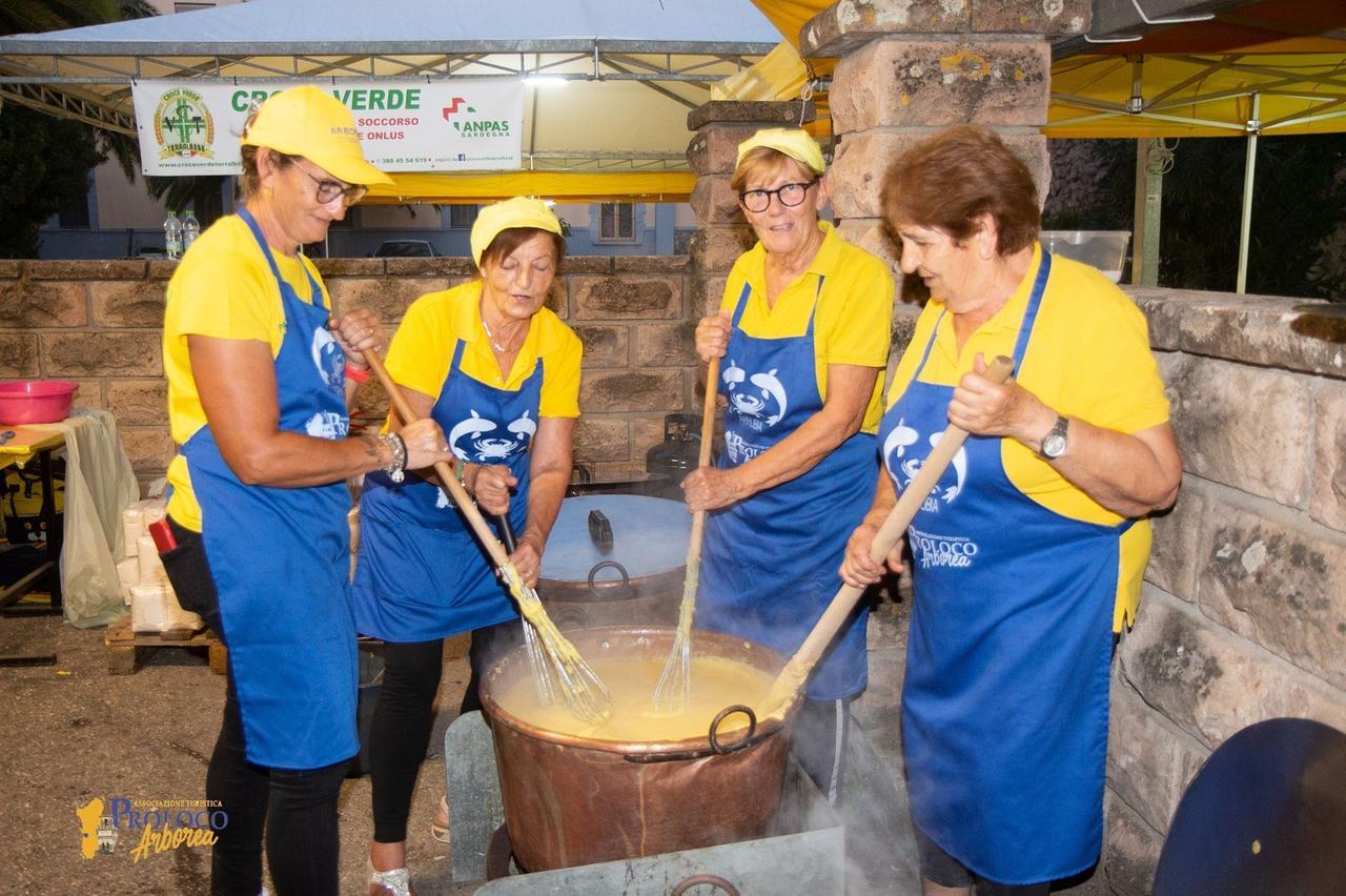 Arborea celebra la sua identità, in scena la 43esima sagra della polenta – L’appuntamento