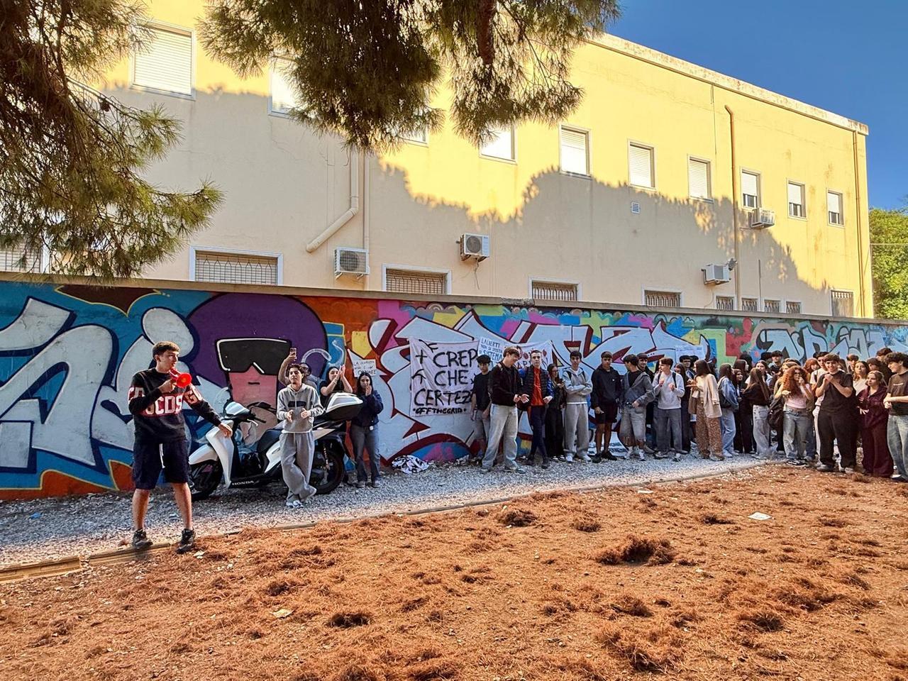 Manifestazione degli studenti dell’Alberti