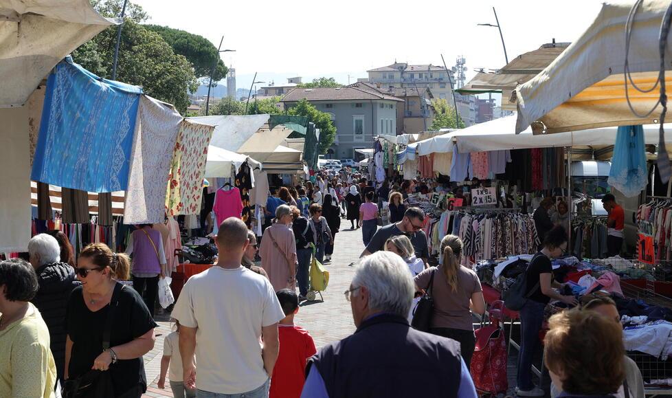 Montecatini, mercato settimanale orfano di 47 banchi. Verso la revisione del perimetro