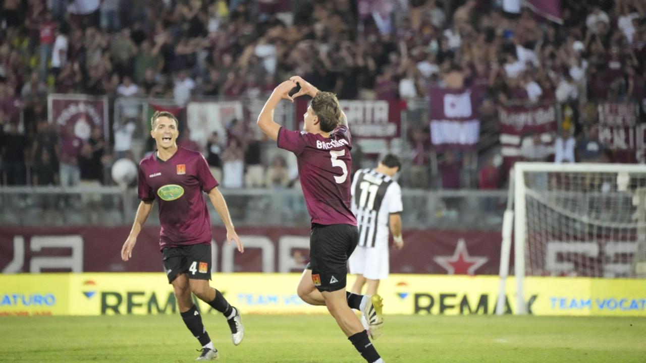 Andrea Bacciardi, qui nell'esultanza dopo il gol alla Pianese (foto Stick)