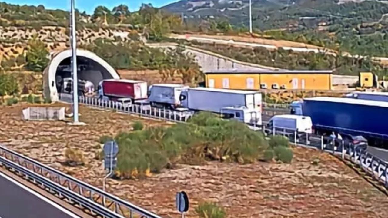 Toscana, grave incidente in Autostrada A1: bloccati anche i tifosi del Pontedera