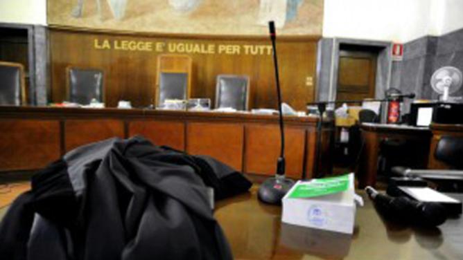 Lucca, malata oncologica licenziata per troppe assenze: ministero condannato a reintegrarla