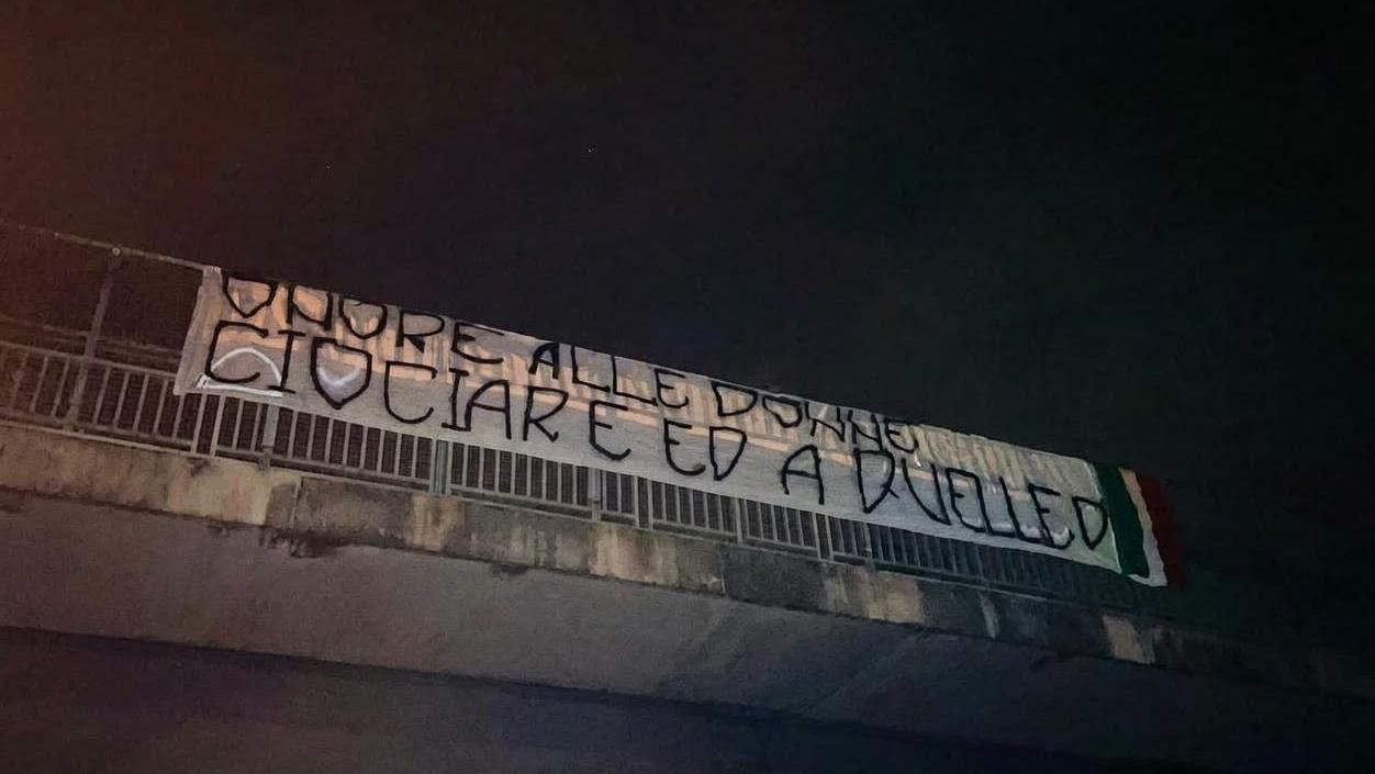 Pontedera, striscioni in Fi-Pl-Li sul caso “Giorgia Meloni ciociara”