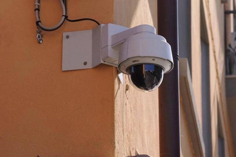 Mobilità, Ferrara potenzia il monitoraggio dei flussi: ecco dove saranno installate le videocamere