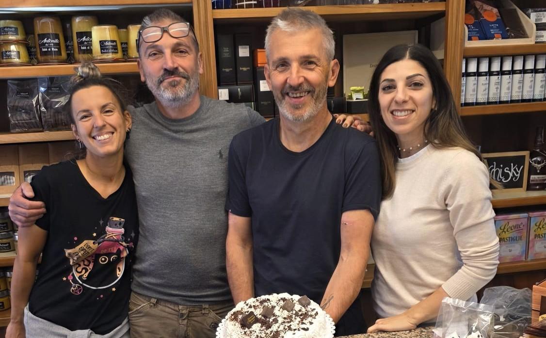Migliarino, la pasticceria Antonito festeggia i 78 anni: celebri per la Bonne Femme