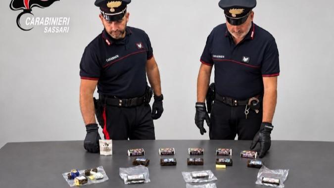 Olbia, spaccio vicino a uno dei principali parchi cittadini: sequestrati due chili di hashish