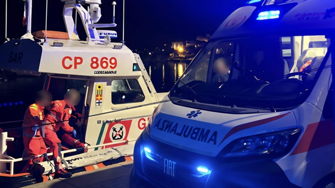 Codice rosso nella notte, scatta il trasporto sanitario d’urgenza via mare