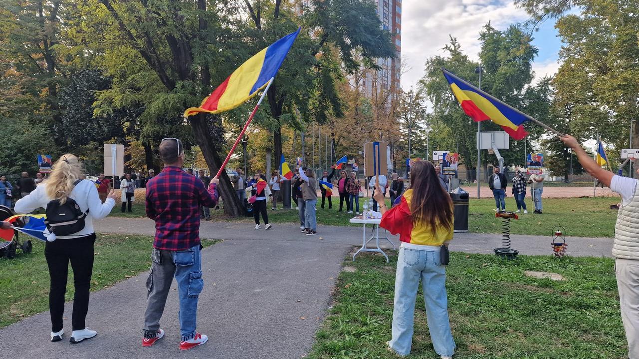 Romania, la protesta dei nazionalisti arriva a Ferrara: «Georgescu, siamo con te»