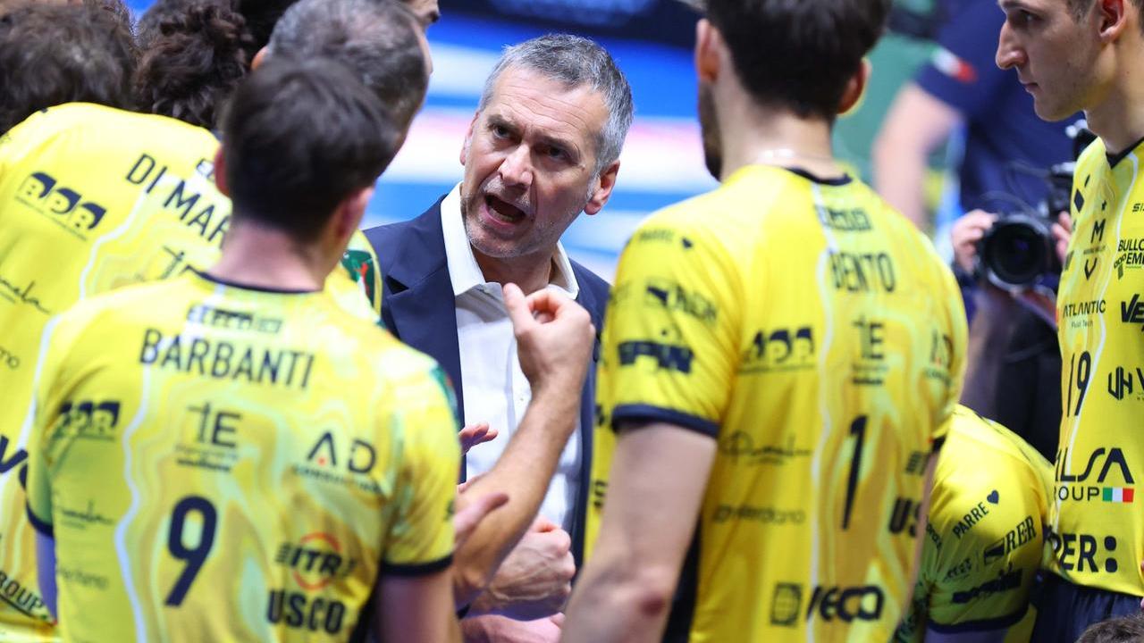 Male la prima: Modena Volley si arrende a Trento davanti ai 4mila del PalaPanini