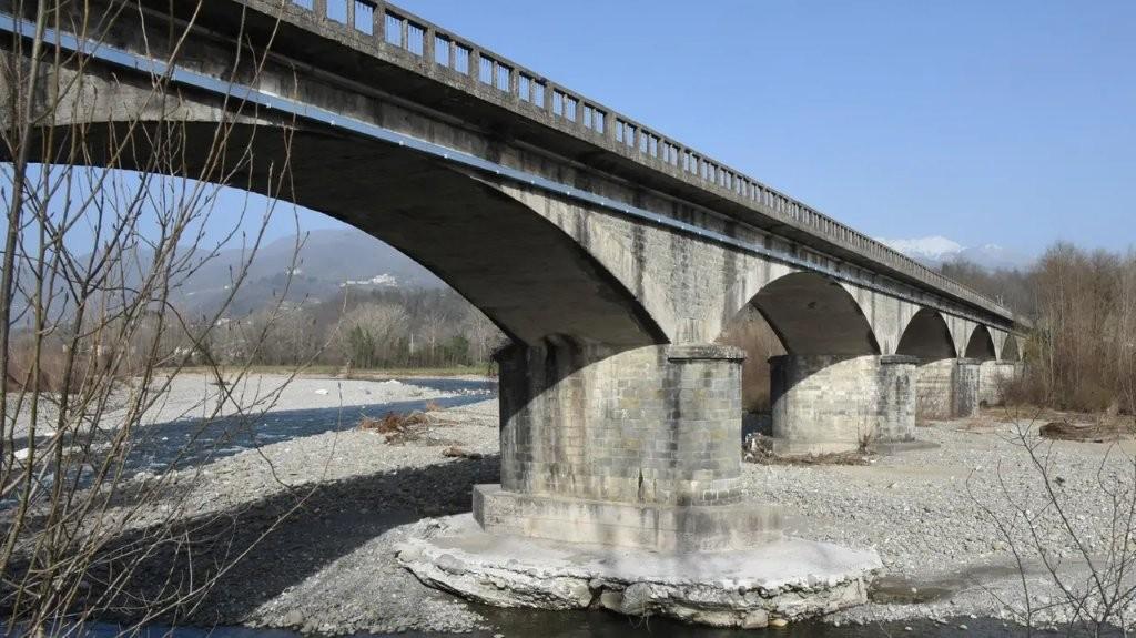 Passerella Gallicano-Mologno, appalto alla Vando Battaglia