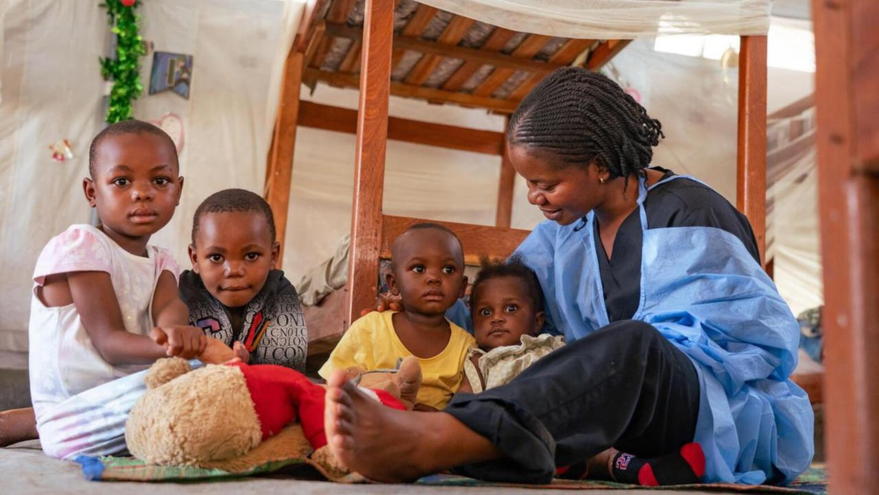 Orfani o separati dall’Ebola: l’emergenza dei bambini soli in Congo