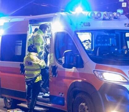 Anziana scippata davanti a casa a Modena. Malore dopo l’aggressione