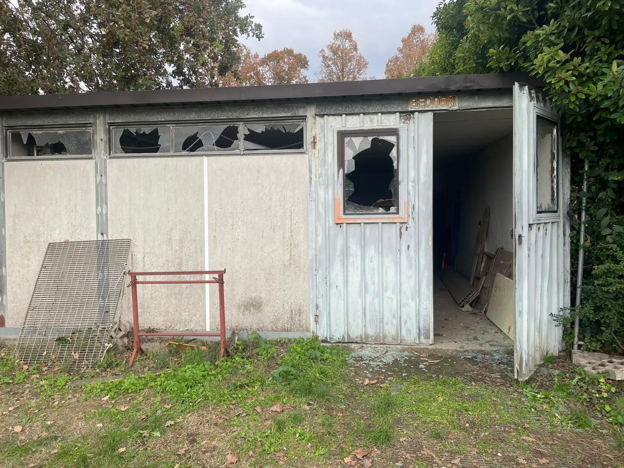 Vandali all’oratorio di Pieve: danneggiato il magazzino del Guastalla Calcio