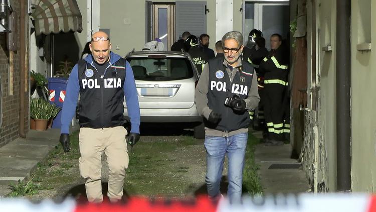 Coniugi decapitati a Mirandola. «Tragedia evitabile»