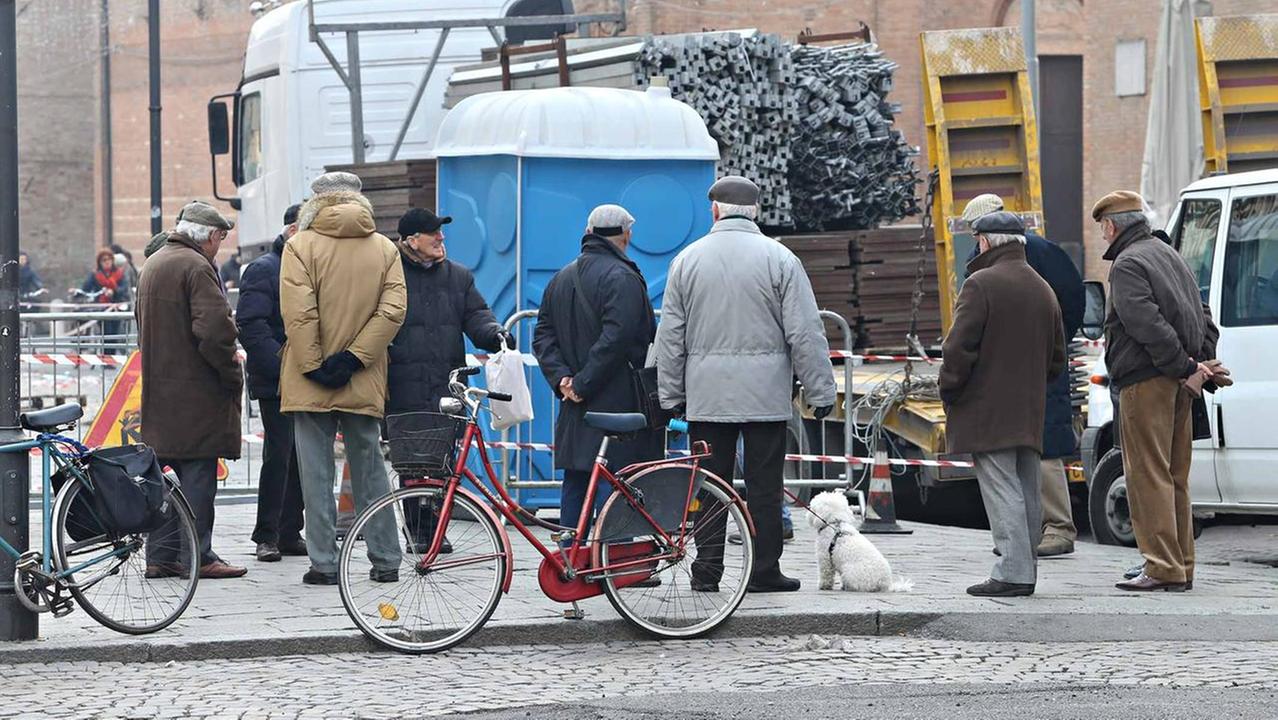 Ferrara, 288 anziani ogni 100 giovani: servono servizi di vicinato