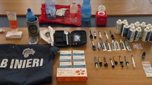 Livorno, studio dentistico chiuso dal Nas: l'odontoiatra si difende