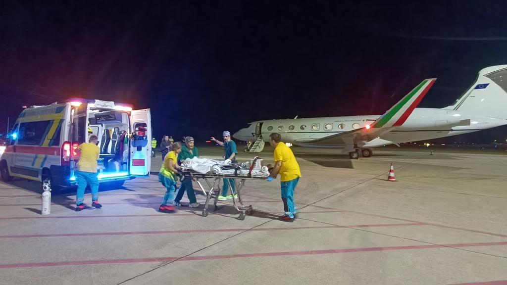 Trasporto sanitario urgente, bimba di 15 mesi trasferita al Gaslini col volo dell’Aeronautica
