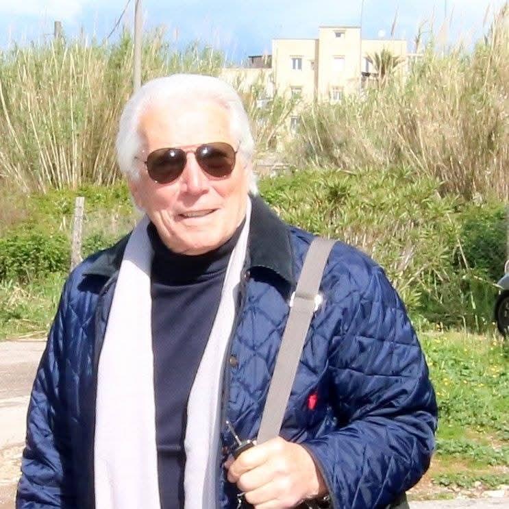 Addio a Brunero Galeotti, il re della “dolce vita” che portò le star al King’s di Porto Ercole