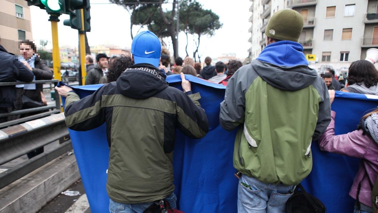 
	Una protesta giovanile (foto archivio)

