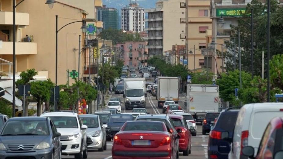 A Olbia strade troppo trafficate: il Comune limita l’accesso ai mezzi pesanti