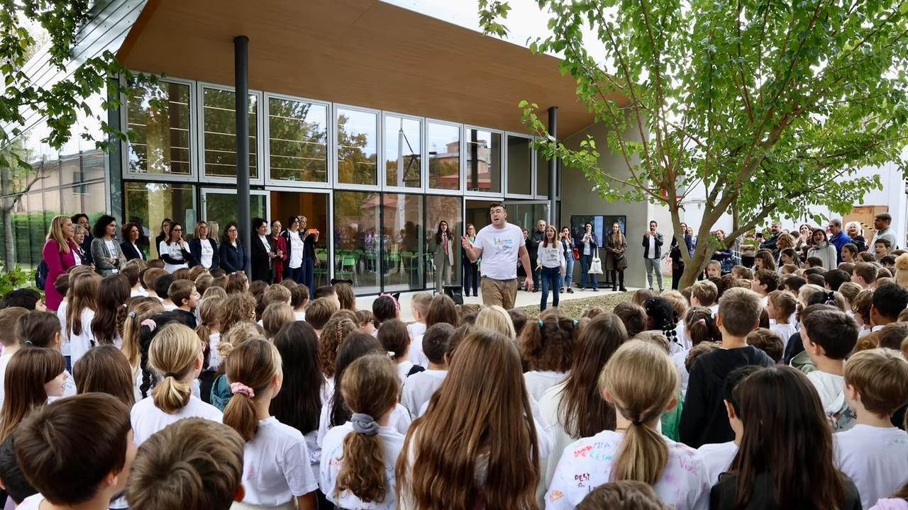 Spazi rinnovati alla Don Milani di Ferrara: presentata la nuova mensa