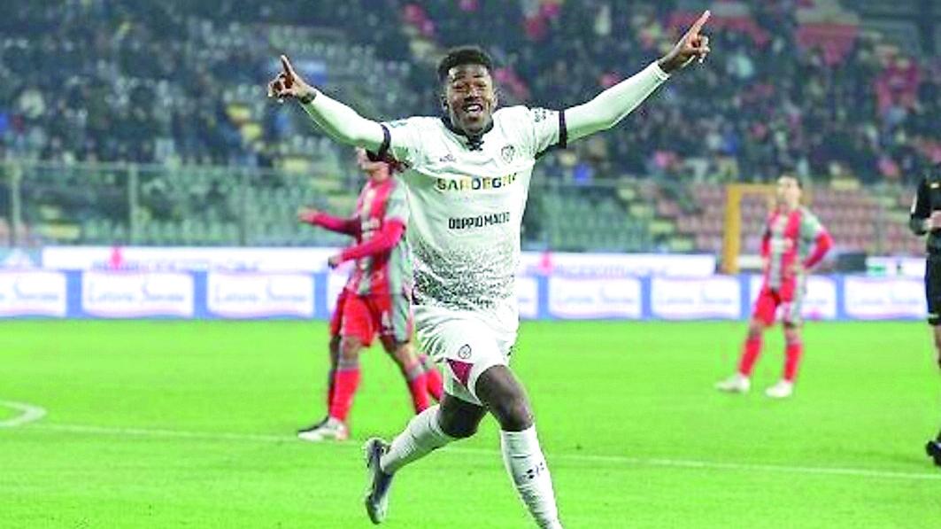 Cagliari, Trepy torna in gruppo dopo la paura: dall’incidente in piscina al sogno del rientro in Serie A