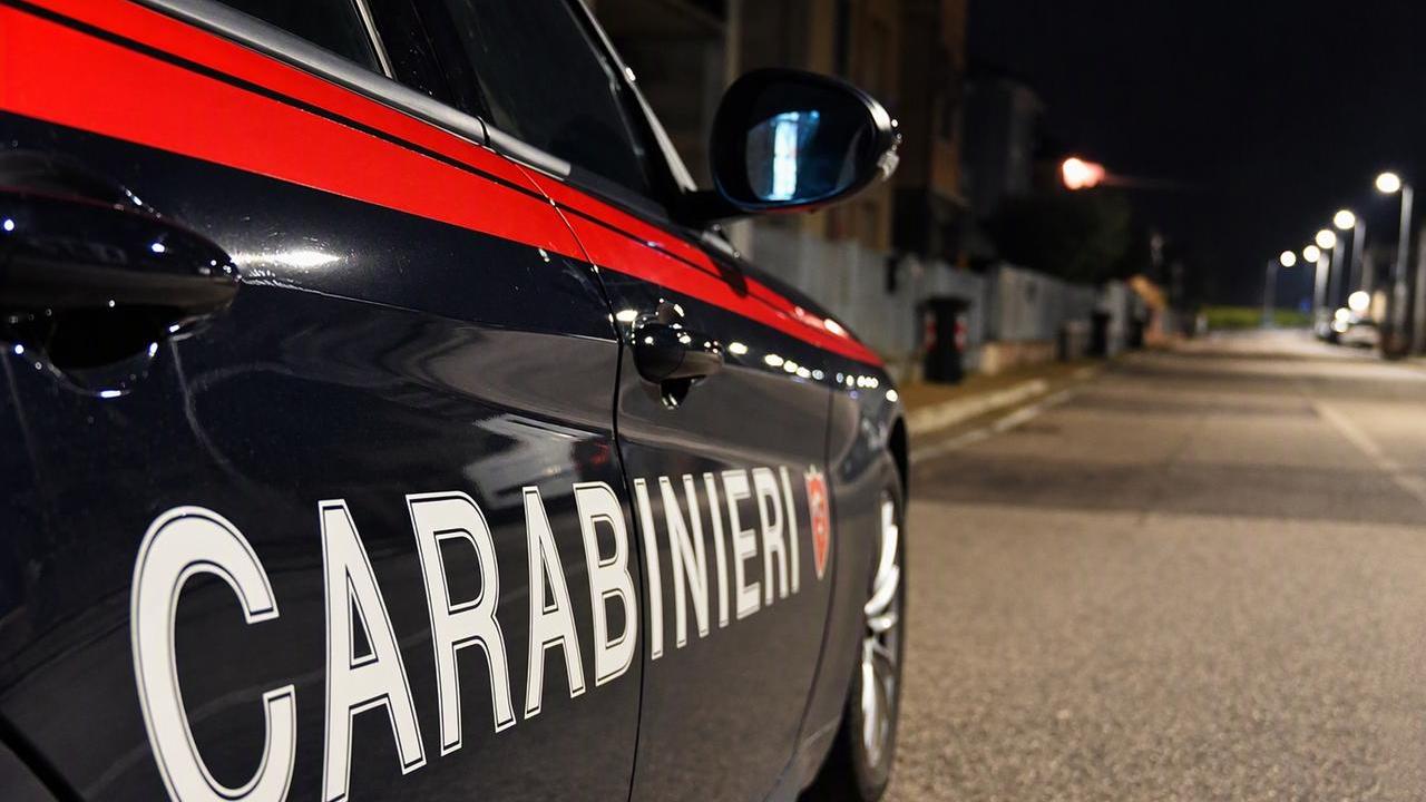 Rapinano la farmacia di Santa Maria Maddalena, fermati a Ferrara durante la fuga in A13