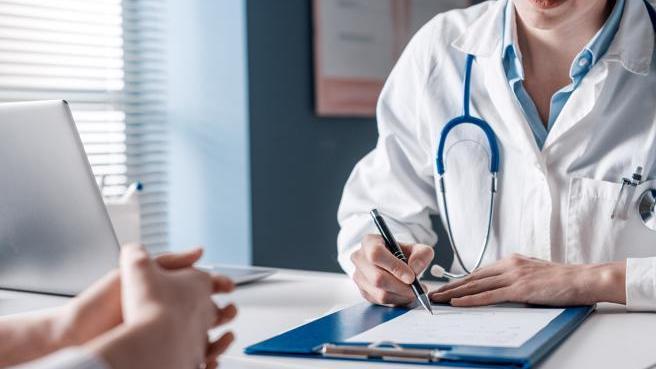 Cittadini senza medico di famiglia, il sindaco protesta: «Grave carenza di assistenza non più tollerabile»