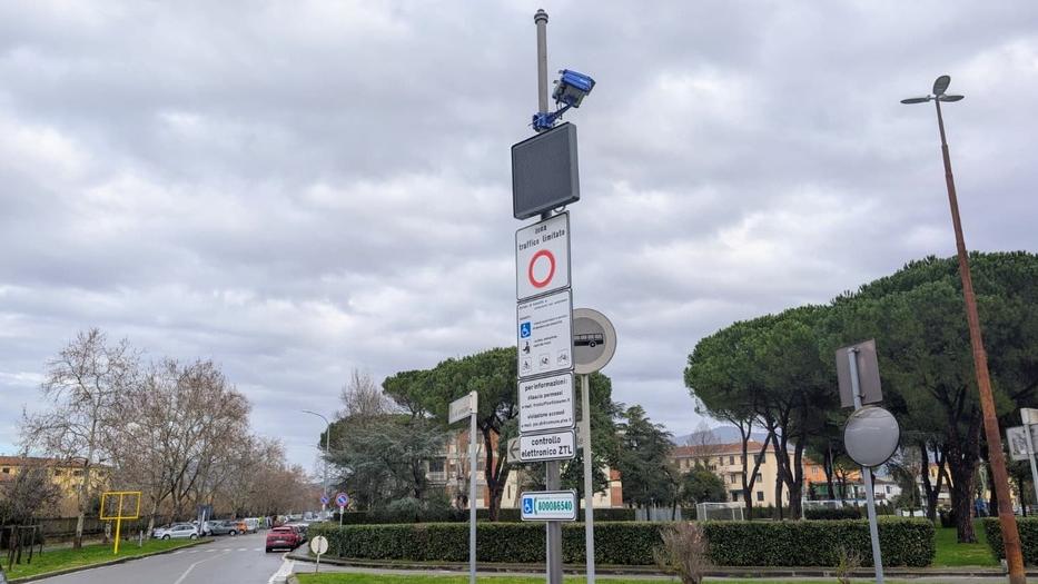 In foto uno dei 24 varchi