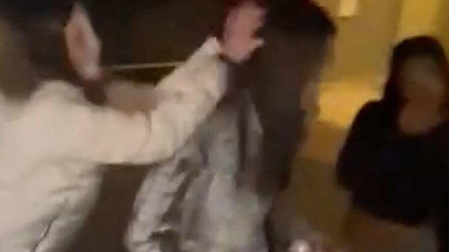 Ragazzina pestata dalle coetanee a Mirandola: «Sono le stesse che picchiarono mia figlia»