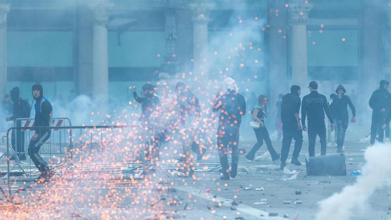 Gli scontri a Milano