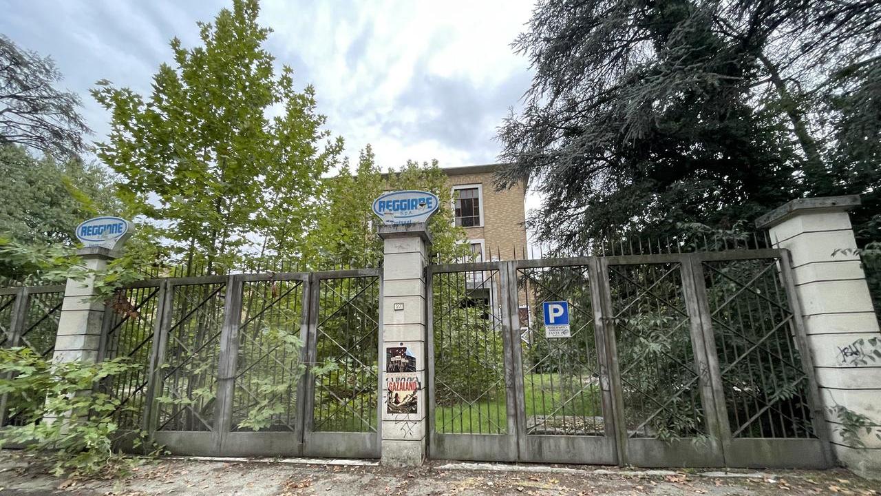 Anche la Palazzina M degli uffici delle Reggiane diventerà uno studentato