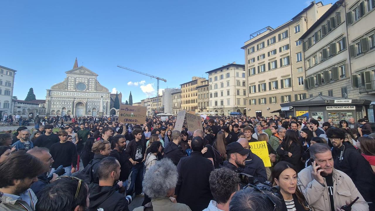 Cortei e proteste in Toscana: la diretta dalle piazze blindate – Aggiornamenti in tempo reale