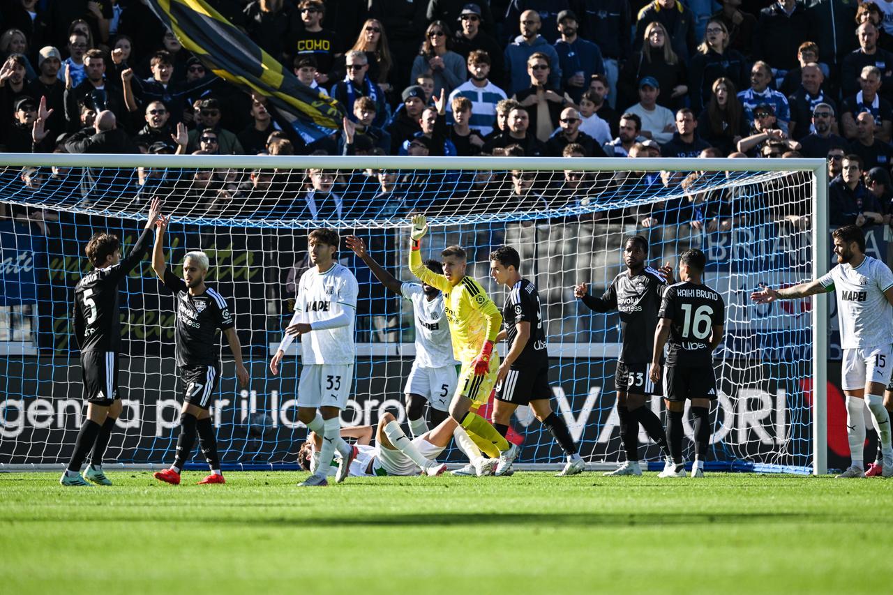Troppo Como per il Sassuolo: decisiva la doppietta Douvikas