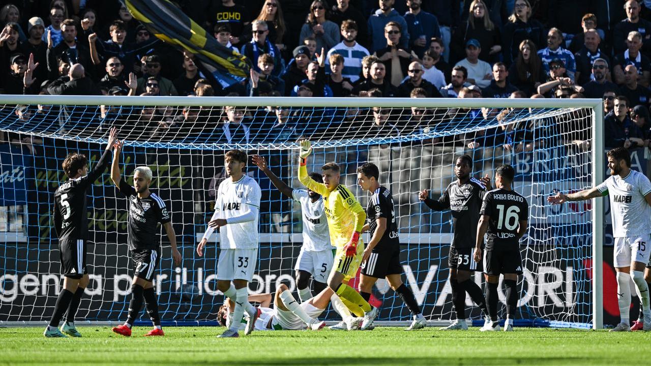 Troppo Como per il Sassuolo: decisiva la doppietta Douvikas