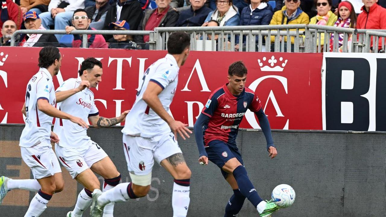 Le pagelle del Cagliari, una pioggia di 5 contro il Bologna: difesa in crisi, Mendy lotta e Maldini non incide