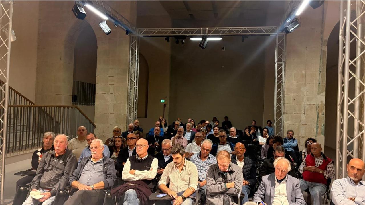 La maxi riunione al Cisternino di Città 