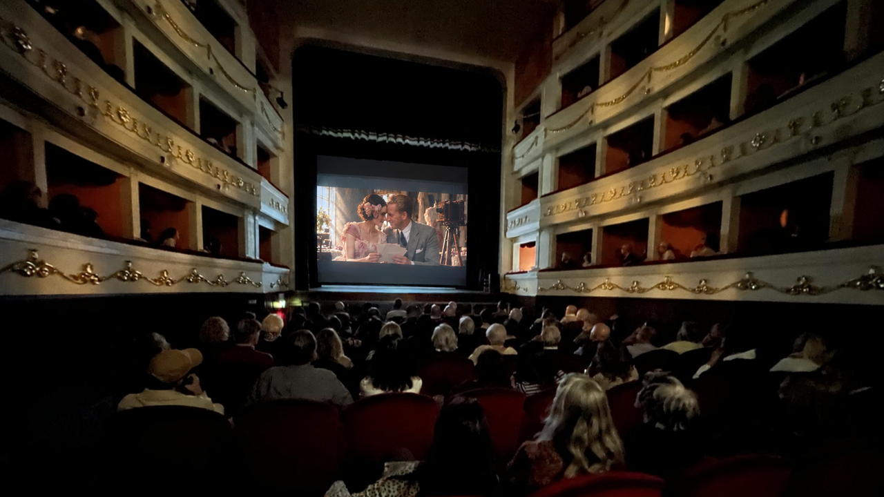 Sassari riscopre Edina Altara: teatro pieno e applausi per il docufilm sulla sua vita