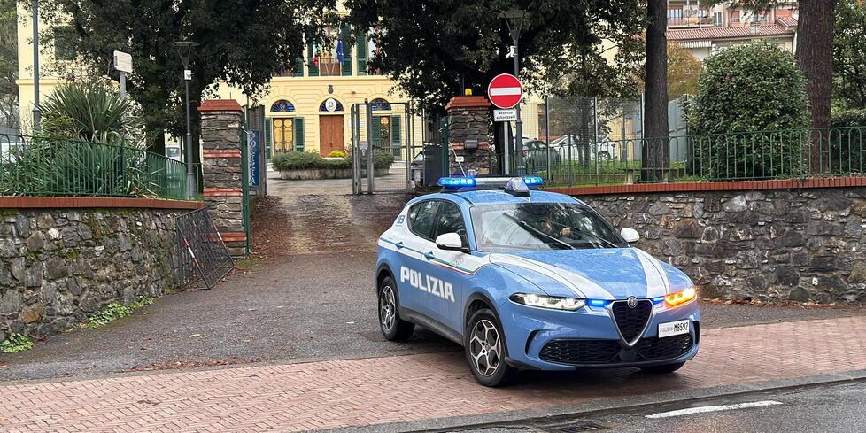 Montecatini, donna incinta si sente male durante un litigio col marito: interviene la polizia